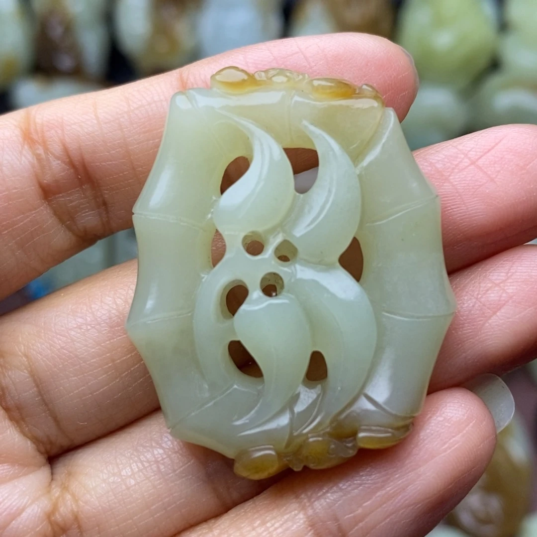 项链未镶嵌和田玉（糖玉）