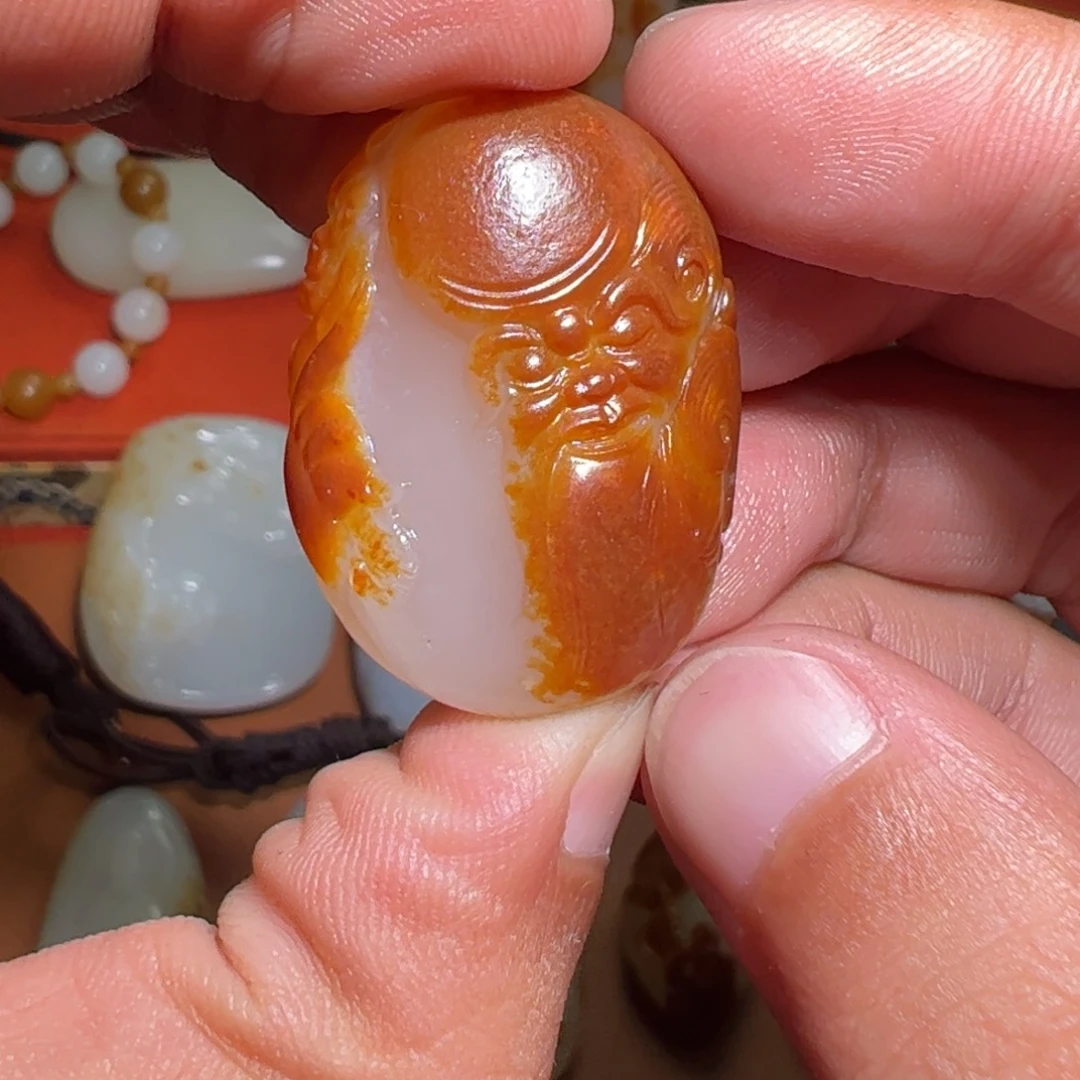 大***人和田玉未镶嵌挂件