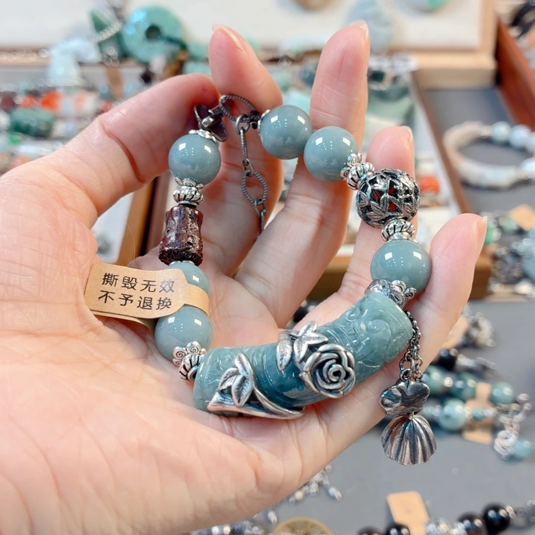 煸***儿未镶嵌手链翡翠手串