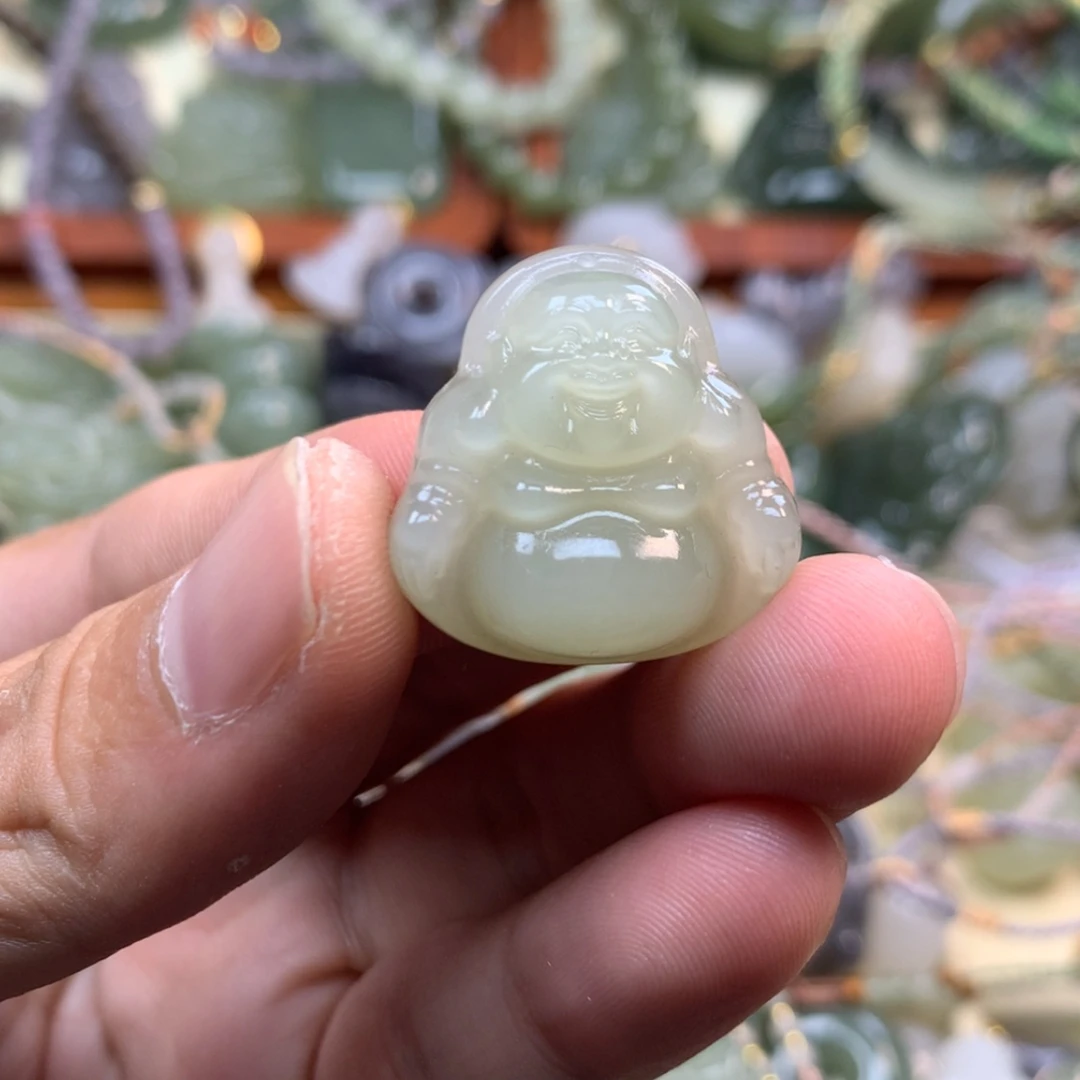 【闪购商品】颈饰未镶嵌和田玉