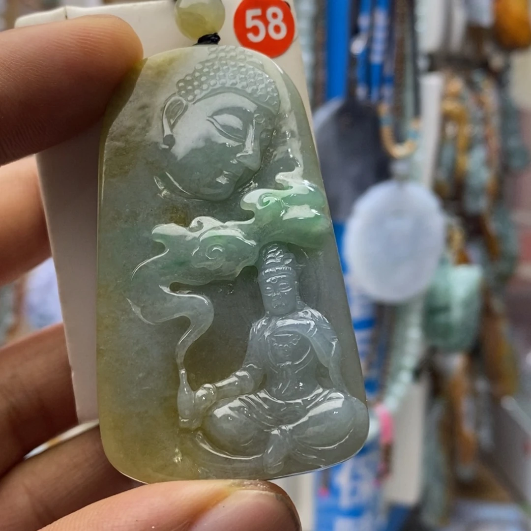 翡翠未镶嵌颈饰佛