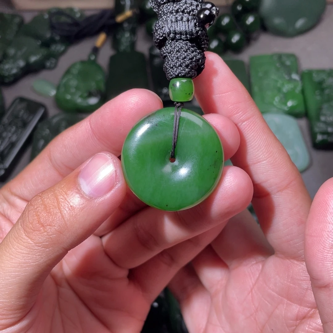 和田玉（碧玉）未镶嵌颈饰