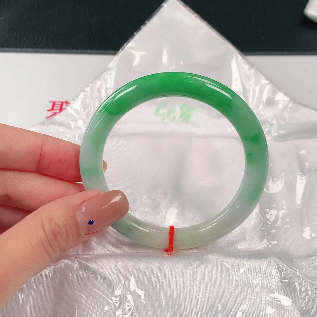 未镶嵌手镯翡翠403