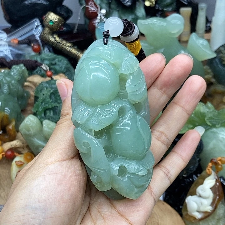 岫玉未镶嵌手把件
