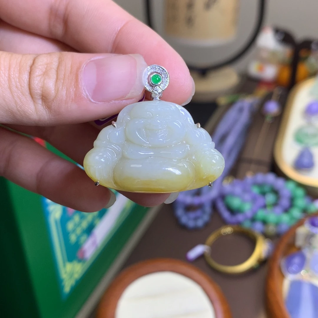 翡翠颈饰18K金镶嵌翡翠