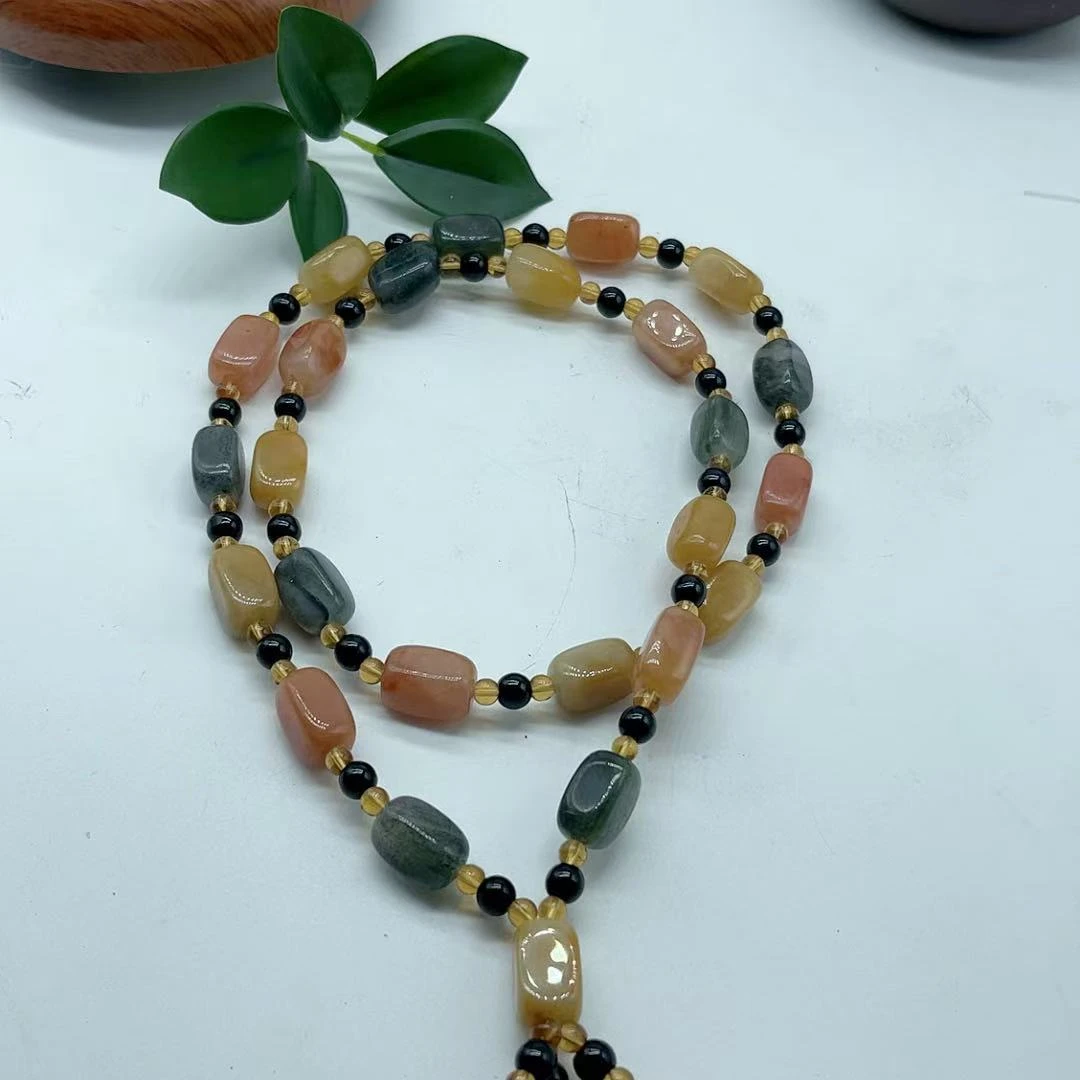 多彩金丝玉毛衣链（拍一发一多样性发货）