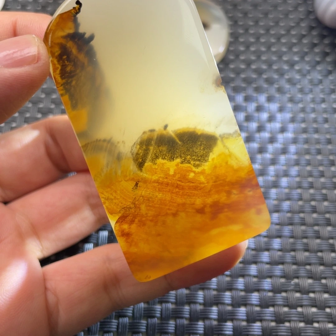 未镶嵌颈饰玛瑙/玉髓星**9