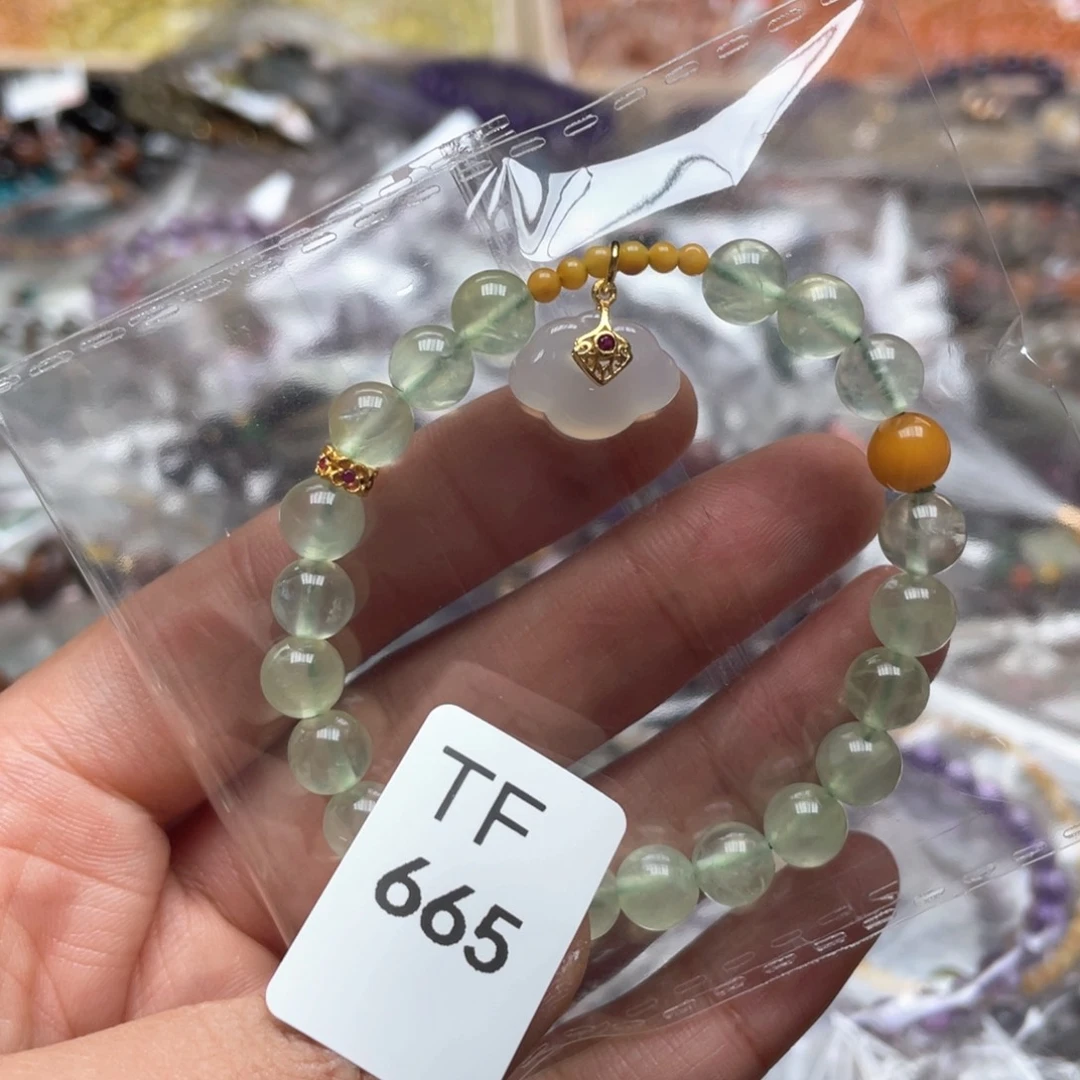 水晶多样性发一只未镶嵌