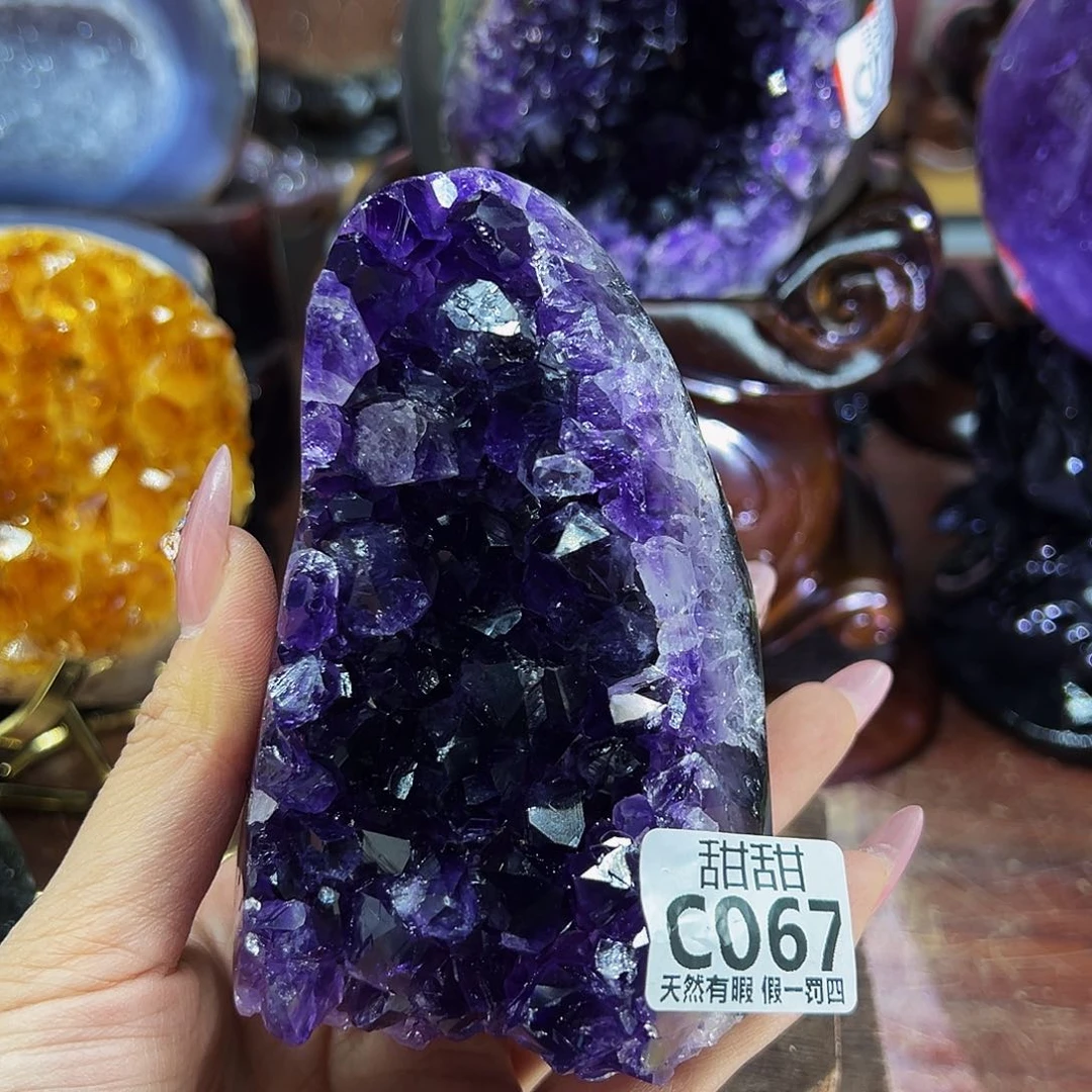 水晶大型摆件未镶嵌