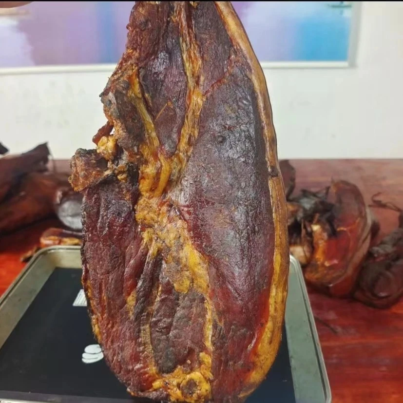 [现称]农家粮食猪土猪柴火烟熏猪屁股腊肉