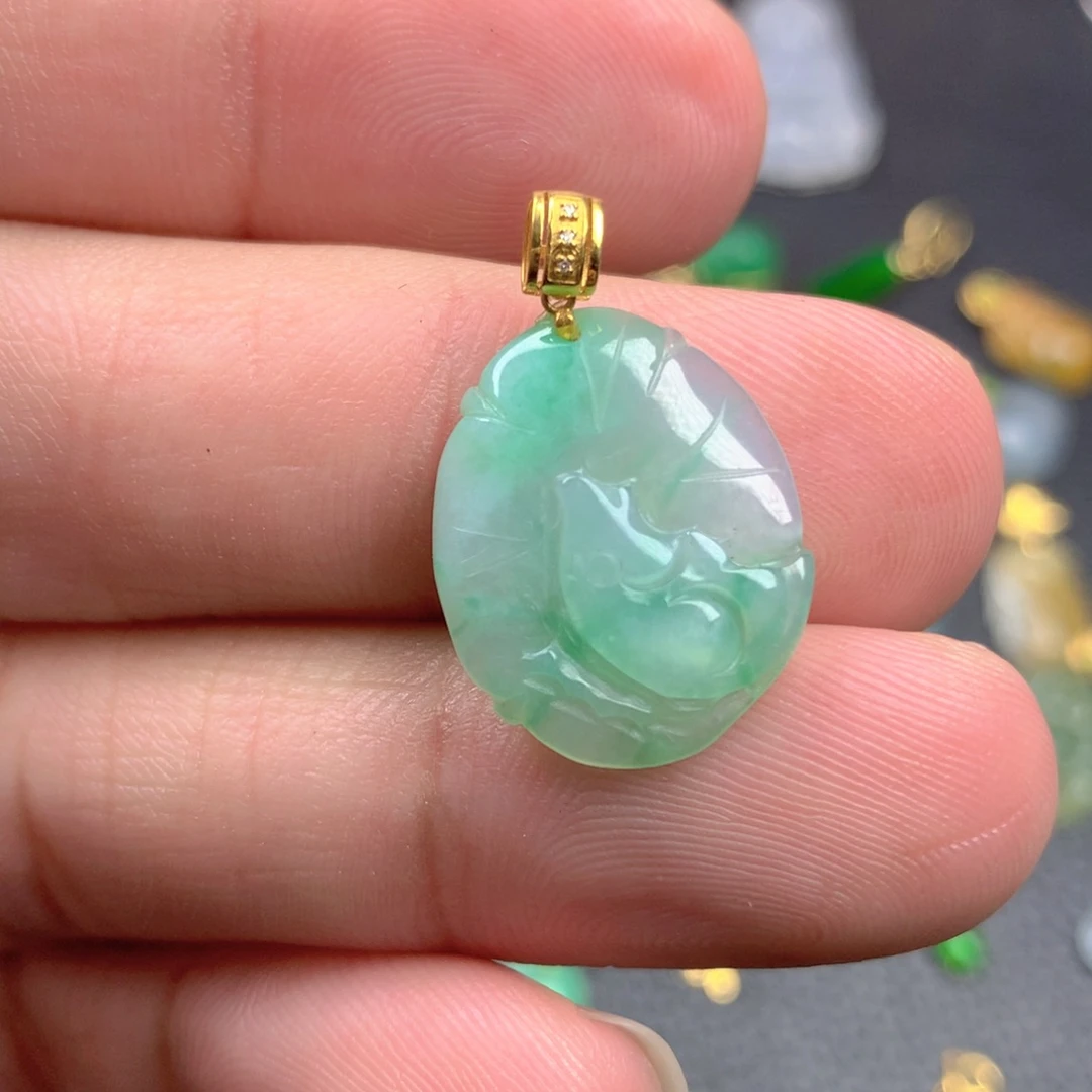 【闪购商品】颈饰18K金镶嵌翡翠翡翠