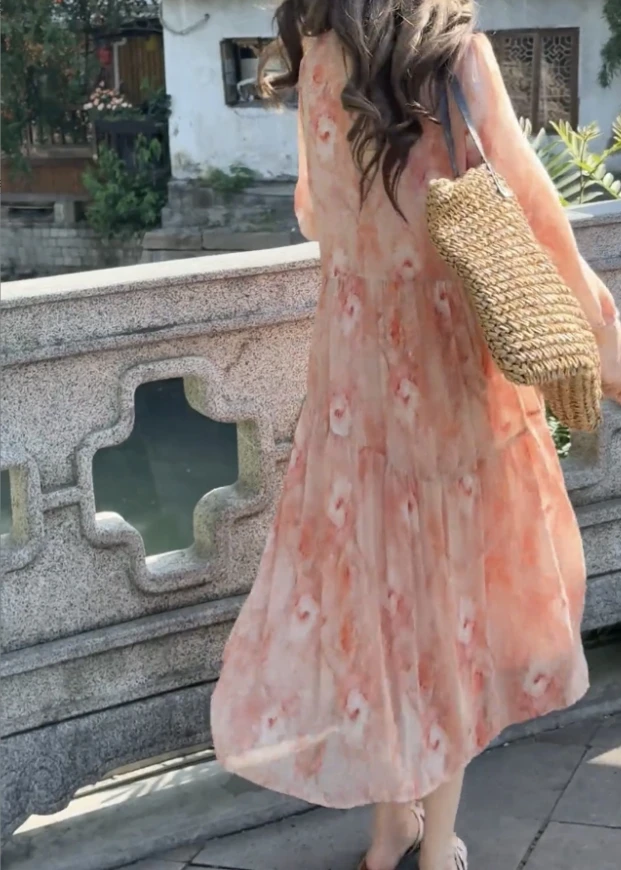 碎花套头高腰法式秋季连衣裙长裙泡泡袖女装系带V领碎花气质时尚