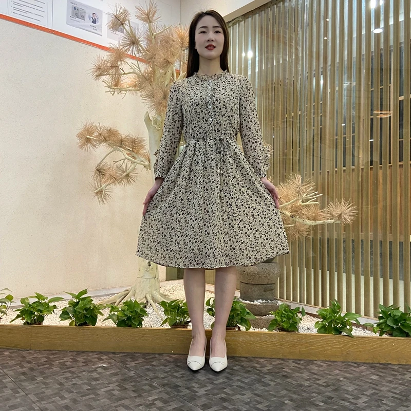 时尚长袖碎花系带连衣裙女2025洋气木耳领减龄显瘦韩版气质中长裙