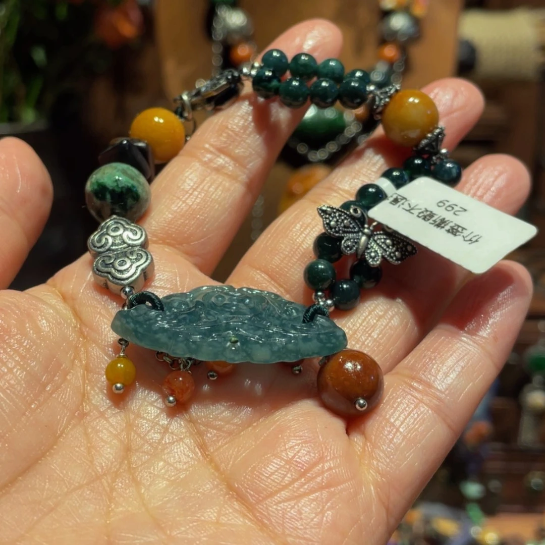 【闪购商品】颈饰未镶嵌翡翠墨****馆