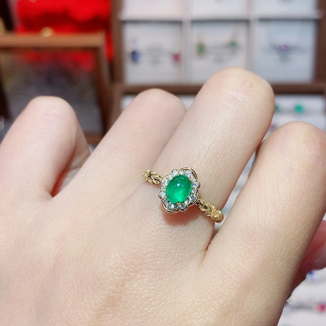 18K金镶嵌戒指祖母绿0.67ct/天然宝石/七天无理由