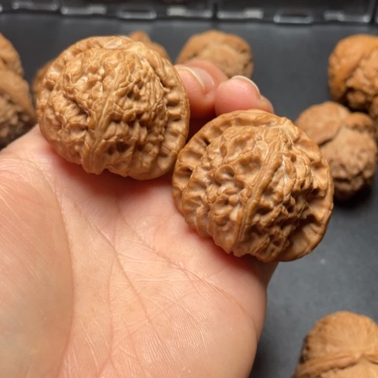 【闪购商品】把件文玩核桃白狮子………