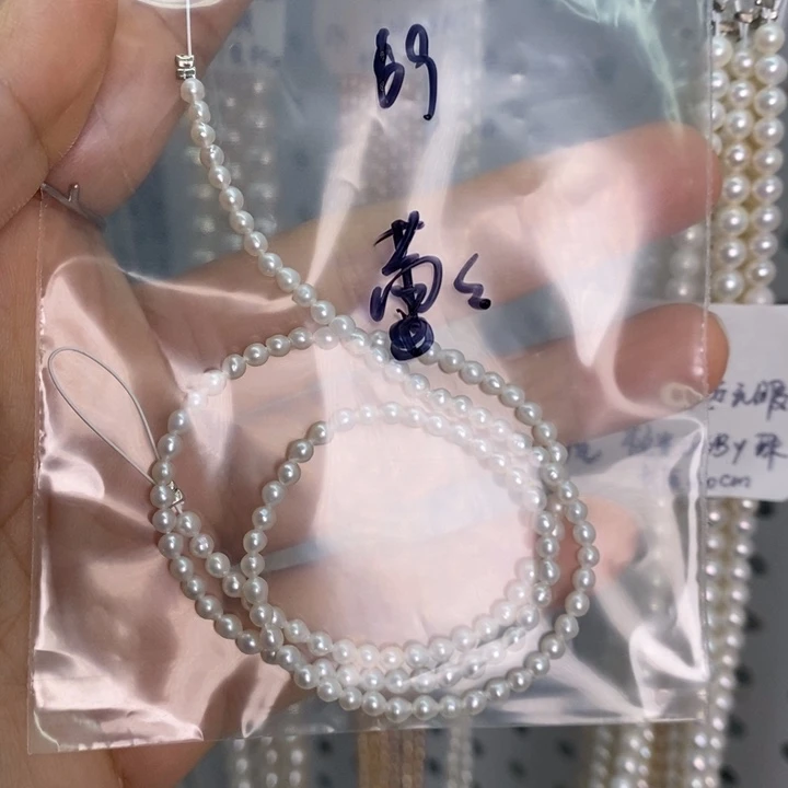 未镶嵌淡水珍珠耳饰