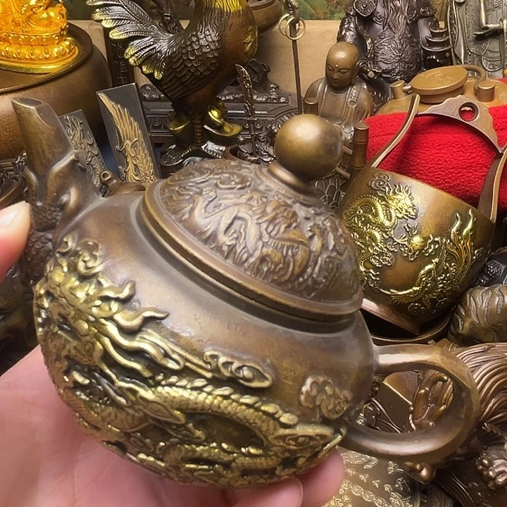 精美铜器批发档口