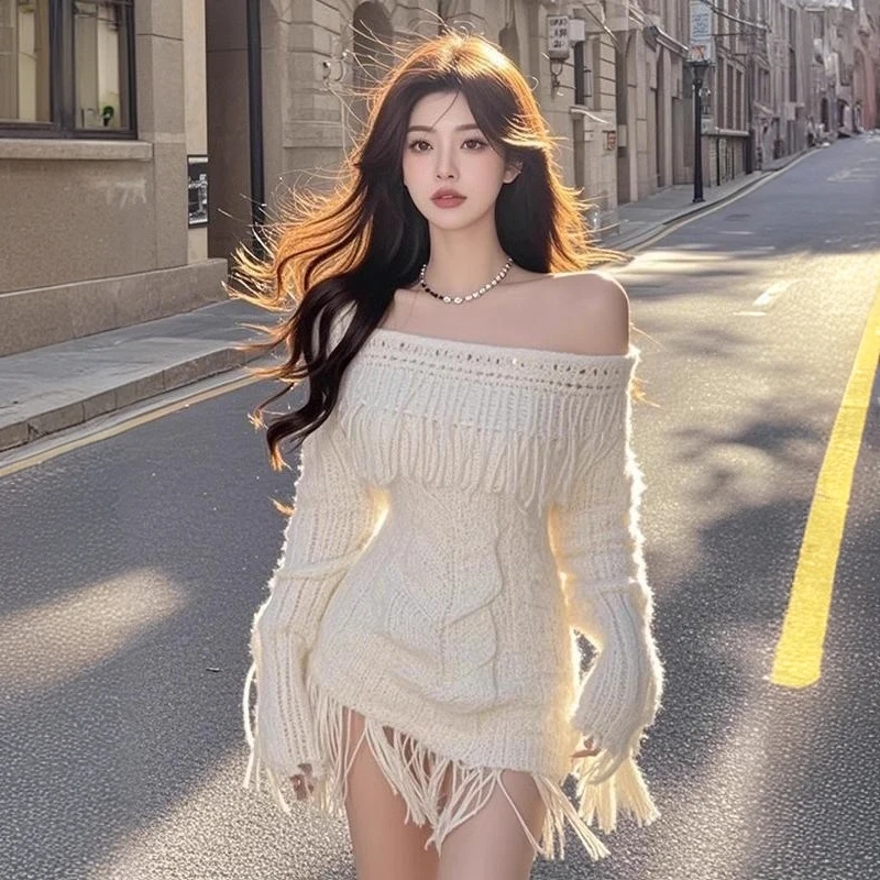 C1000159法式纯欲一字肩针织连衣裙女春慵懒风气质不规则流苏短裙
