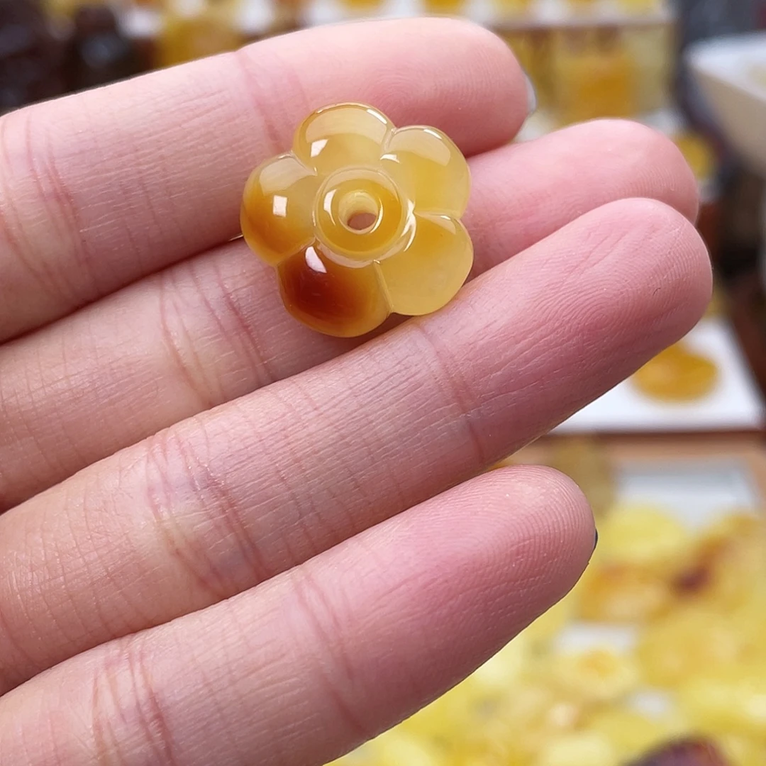 琥珀未镶嵌吊坠(不含链)