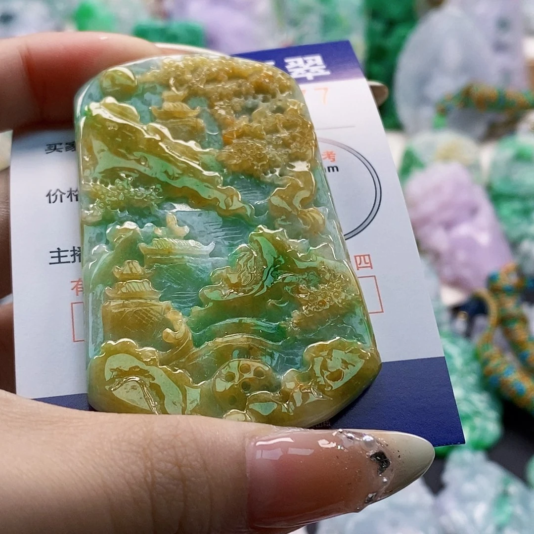 吊坠(不含链)未镶嵌翡翠
