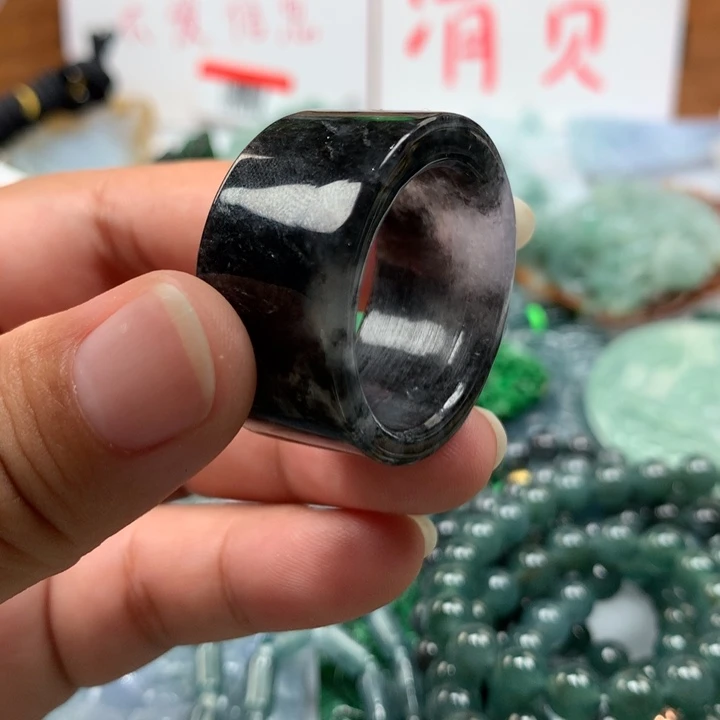 翡翠颈饰未镶嵌保真天然A货翡翠