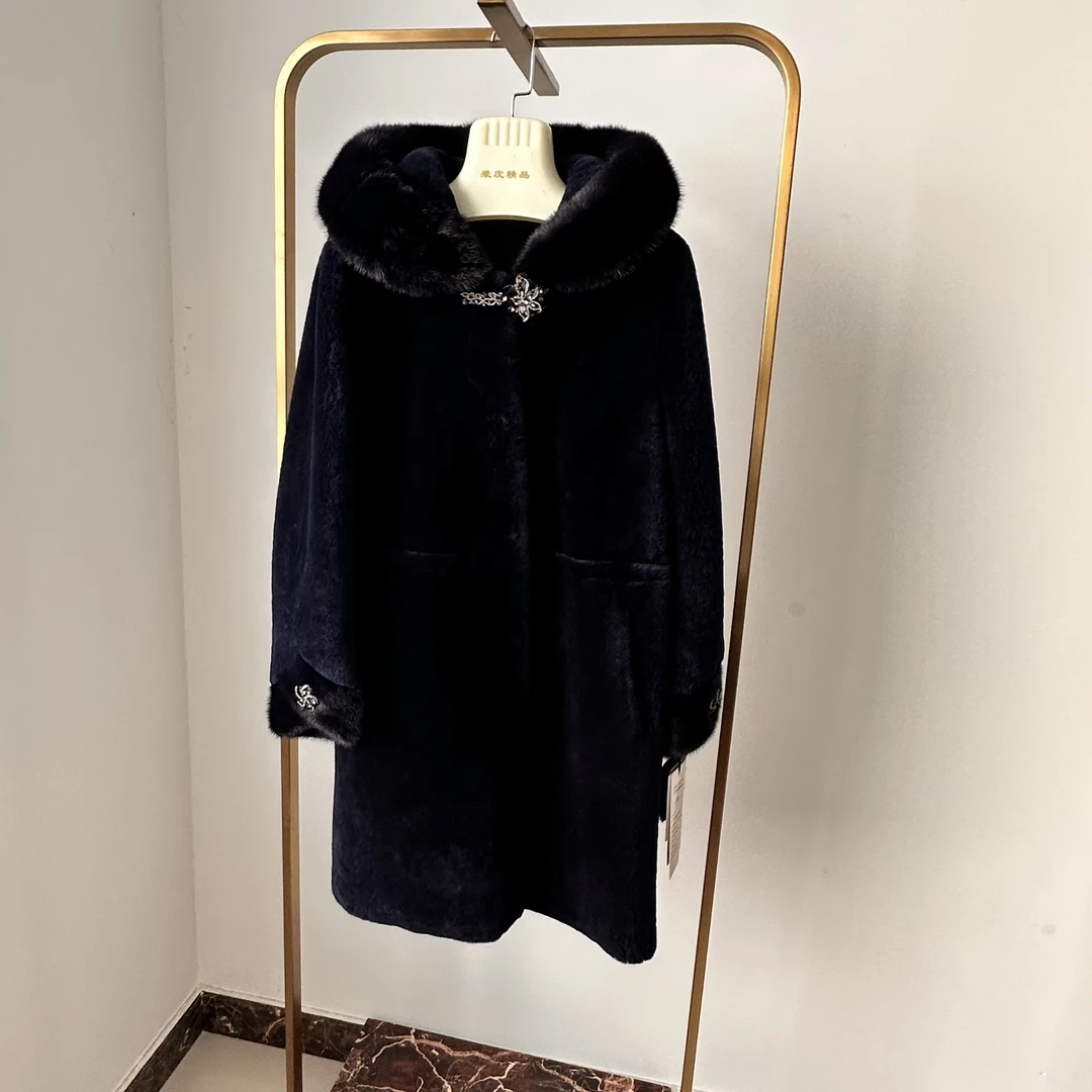 藏蓝热，戴帽中长款大衣