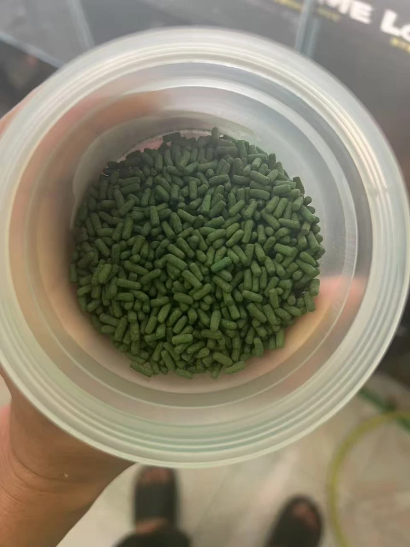 财负养雷龙饲料（扬色曾艳 高钙增蓝）