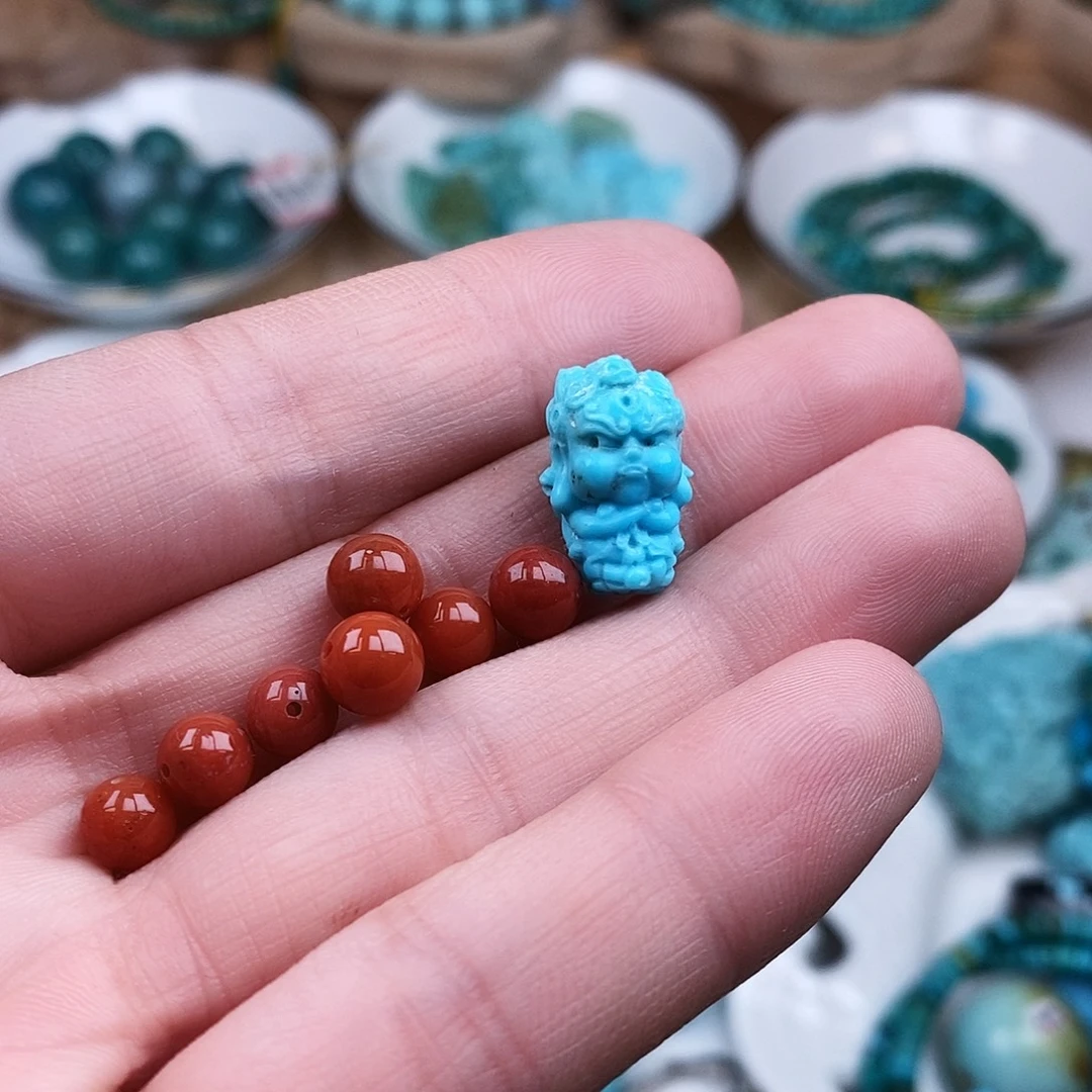 南红玛瑙未镶嵌珠宝奇石