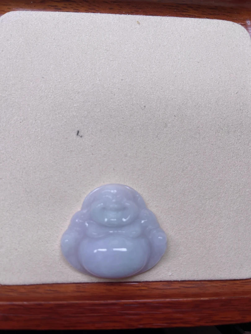 缅甸天然A货翡翠，水润佛公吊坠。