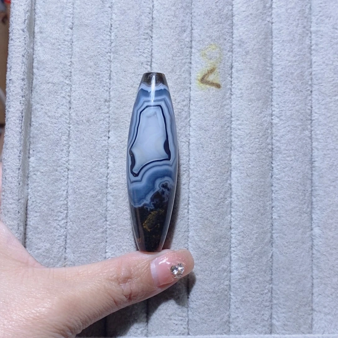 知***行玛瑙/玉髓未镶嵌颈饰