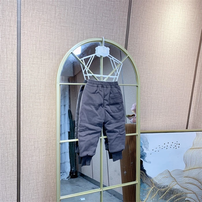 Y457  宝宝深灰色厚裤子