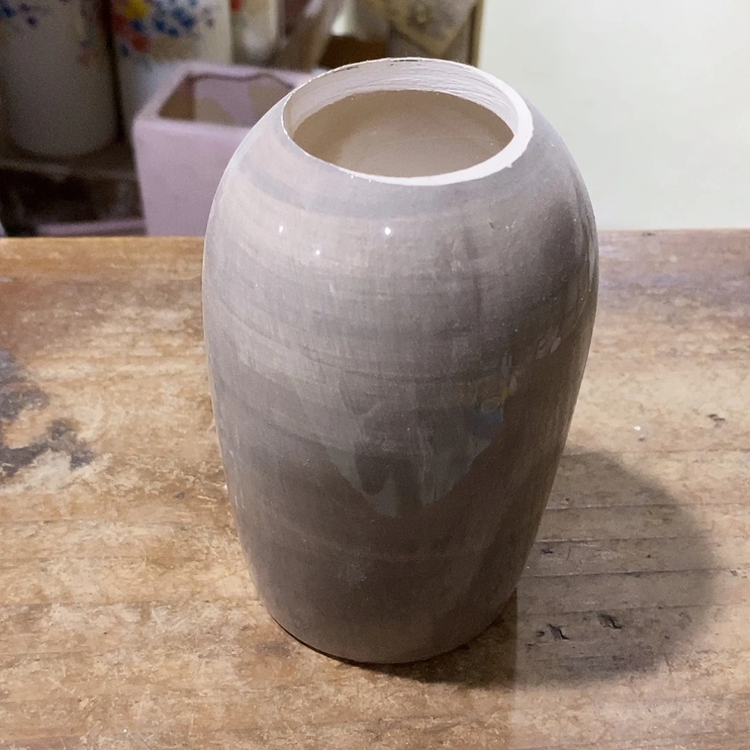 摆件陶盆有孔 瑕疵介意勿拍