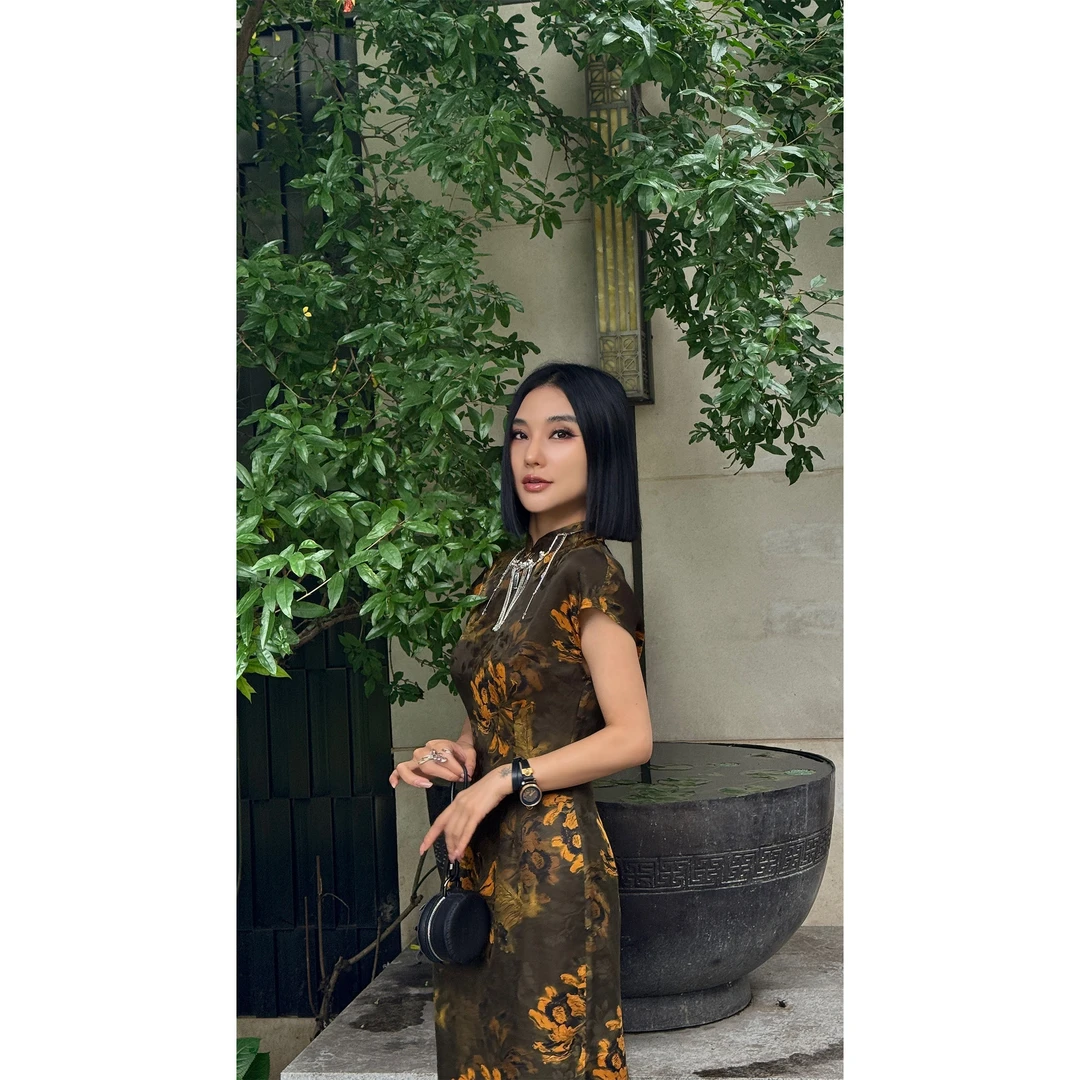 【妙妙精选】HUANGNAJI中式时尚气质设计感香云纱旗袍2340