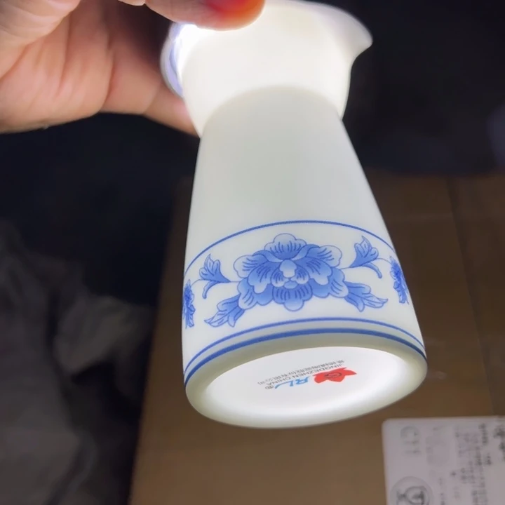 天香翡翠分酒器一个