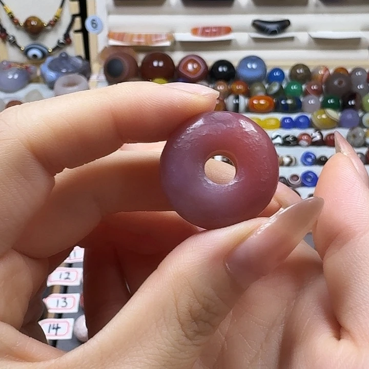 Y***i未镶嵌天然玛瑙玛瑙/玉髓