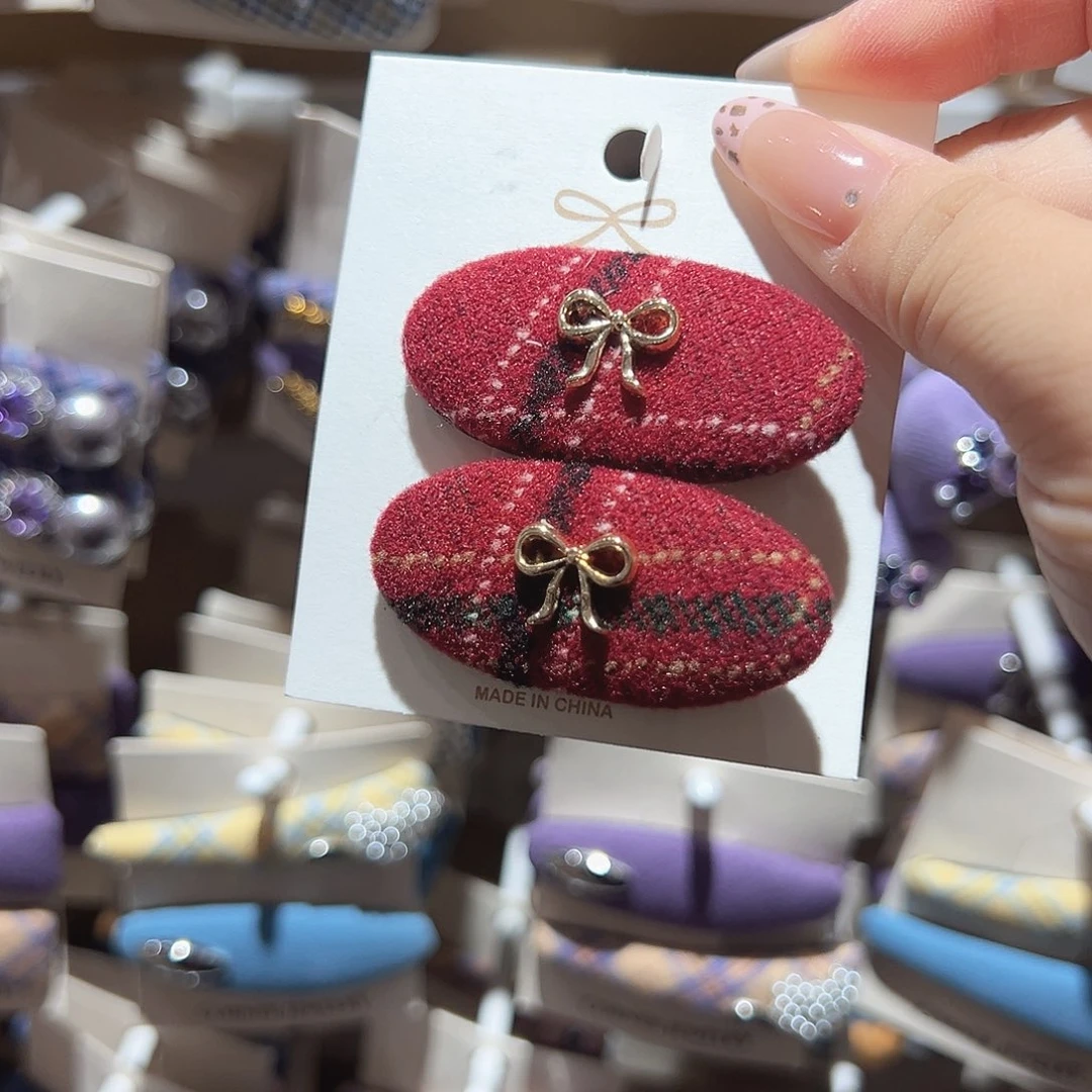 非金属红色蝴蝶结胖圆鸭夹