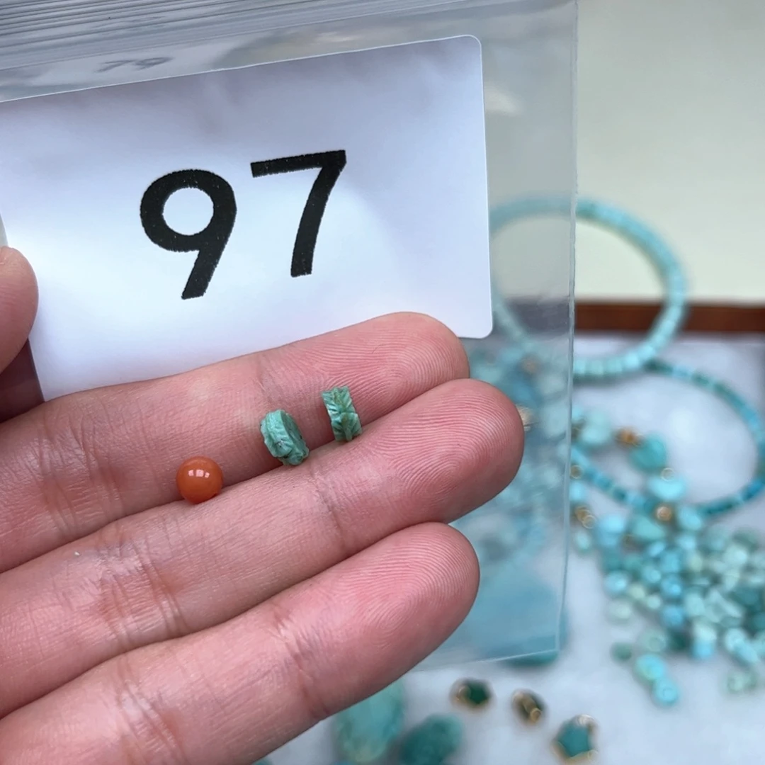 南红玛瑙未镶嵌珠宝奇石