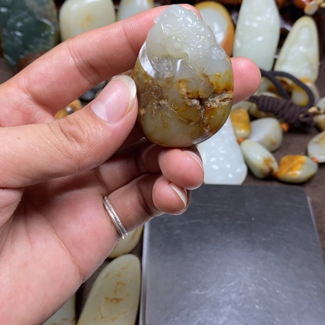 和田玉未镶嵌挂件