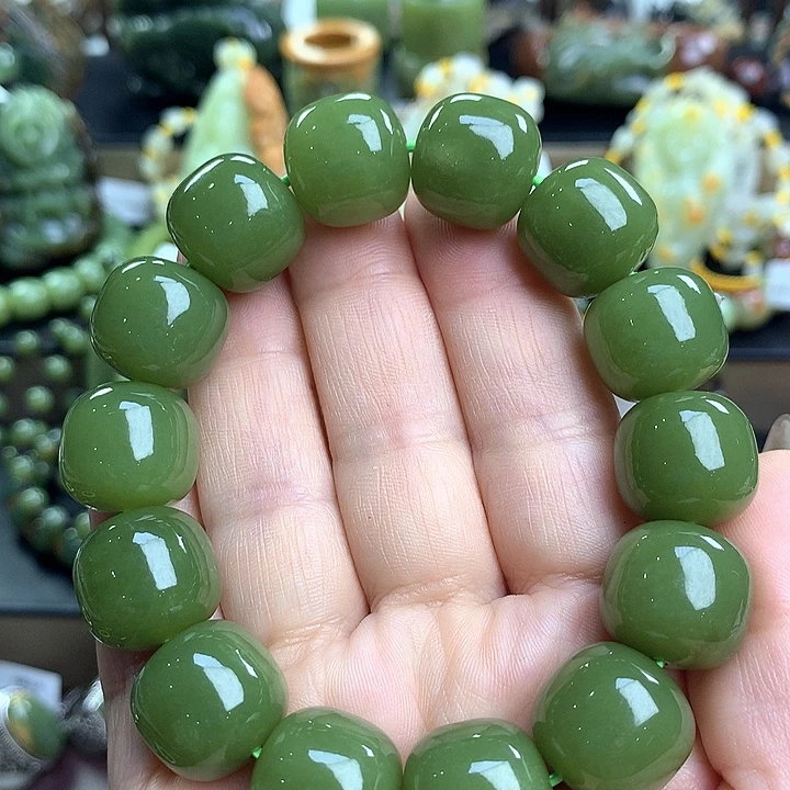 有***哈手串未镶嵌透闪石质玉