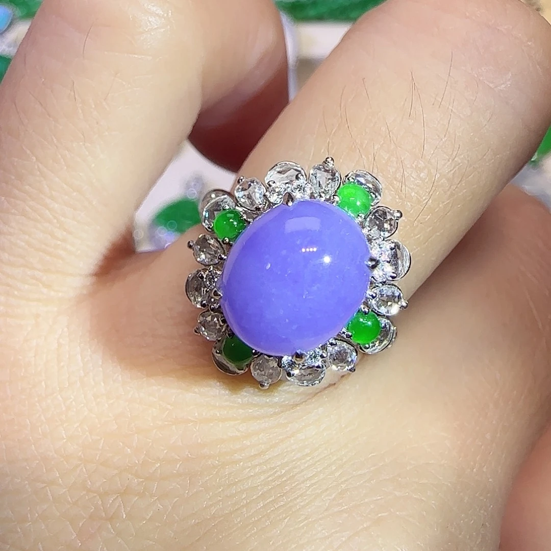 18K金镶嵌戒指翡翠