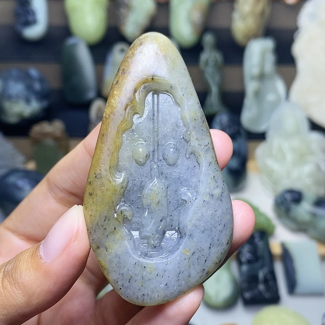 【闪购商品】颈饰未镶嵌和田玉?****?