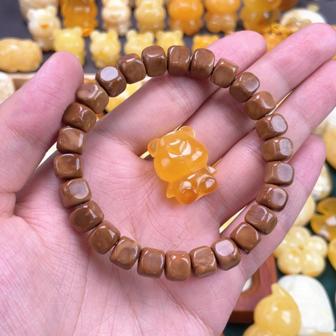神***口裸石琥珀未镶嵌蜜蜡