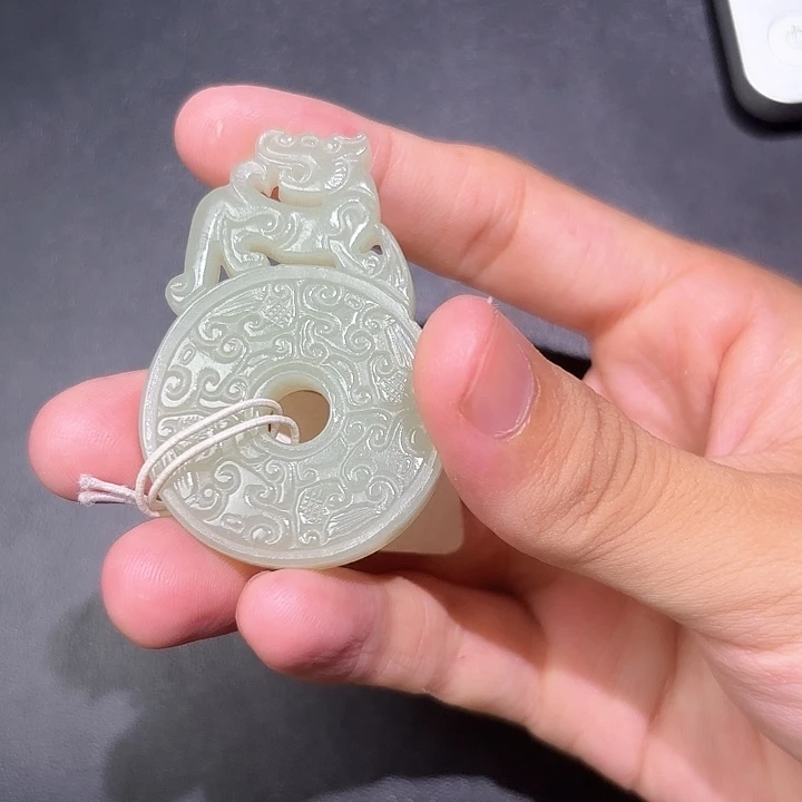 和田玉未镶嵌挂件孤**雪