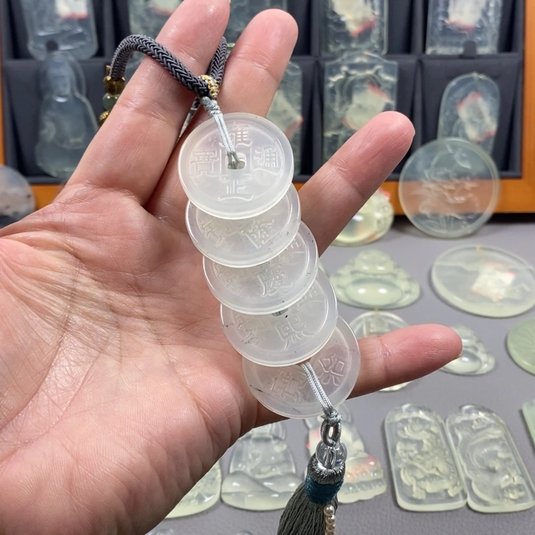 未镶嵌蛇纹石玉颈饰