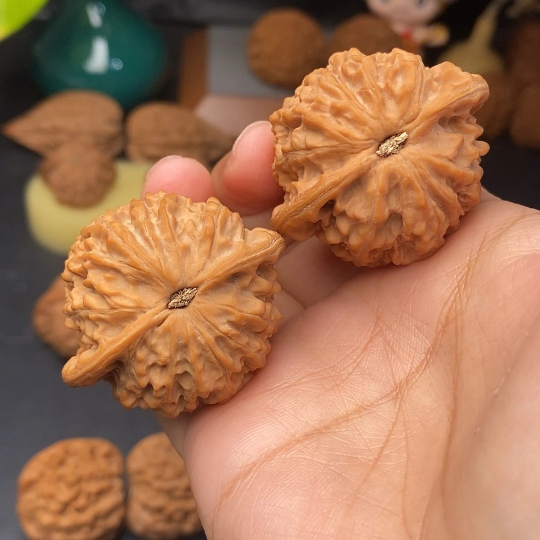 把件文玩核桃水****王金牛