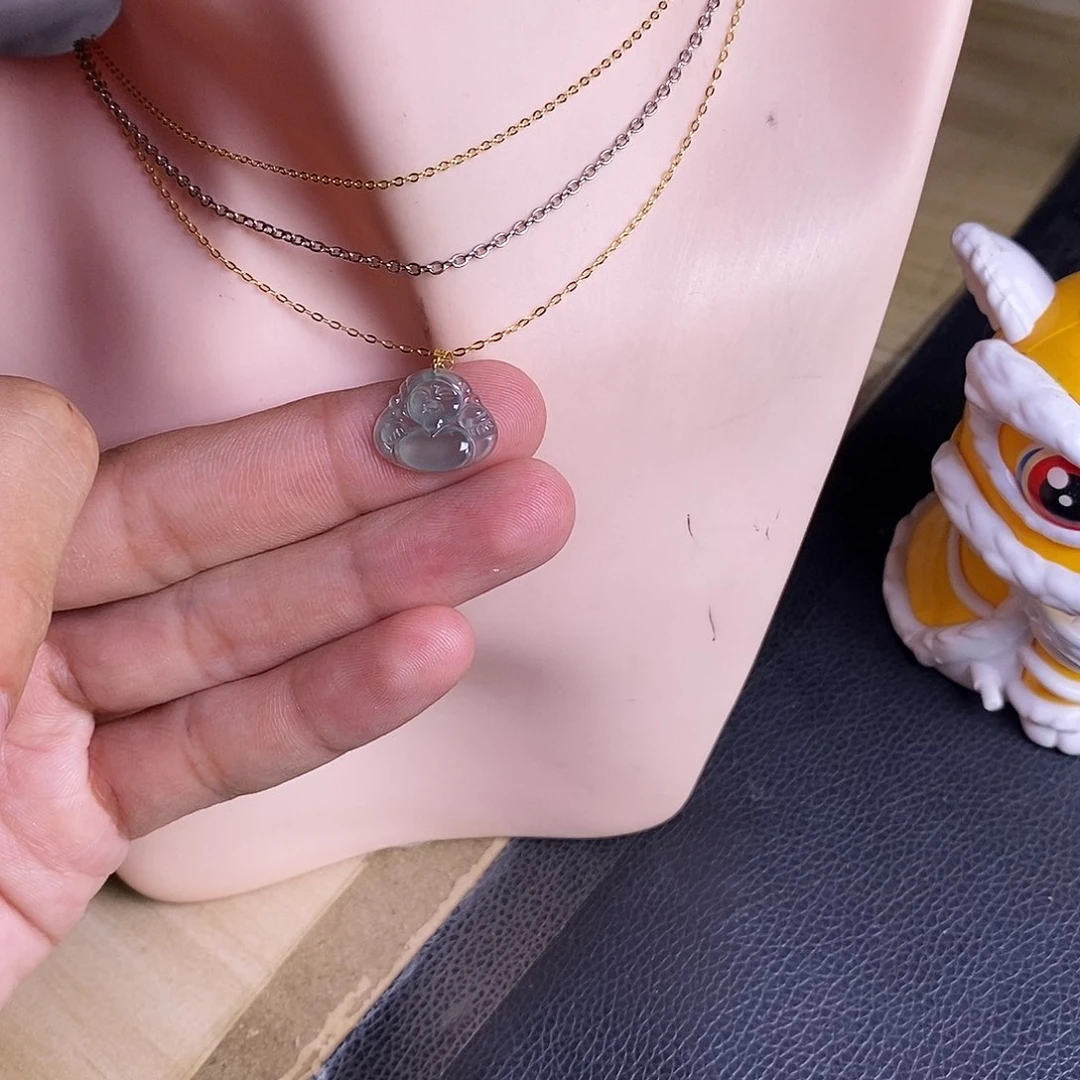 颈饰18K金镶嵌翡翠