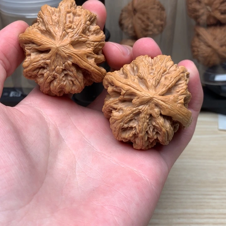 文玩核桃把件48粗筋