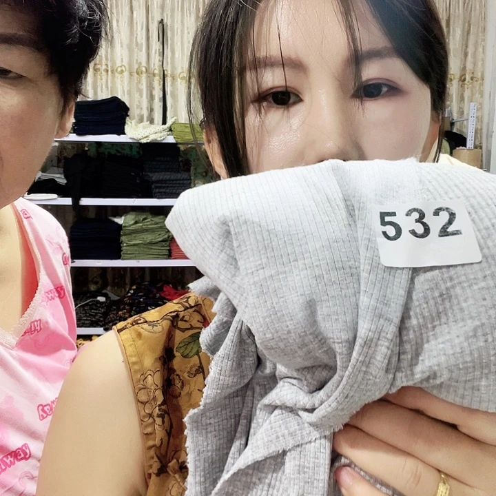 @***衣532 浅灰色优可丝2米