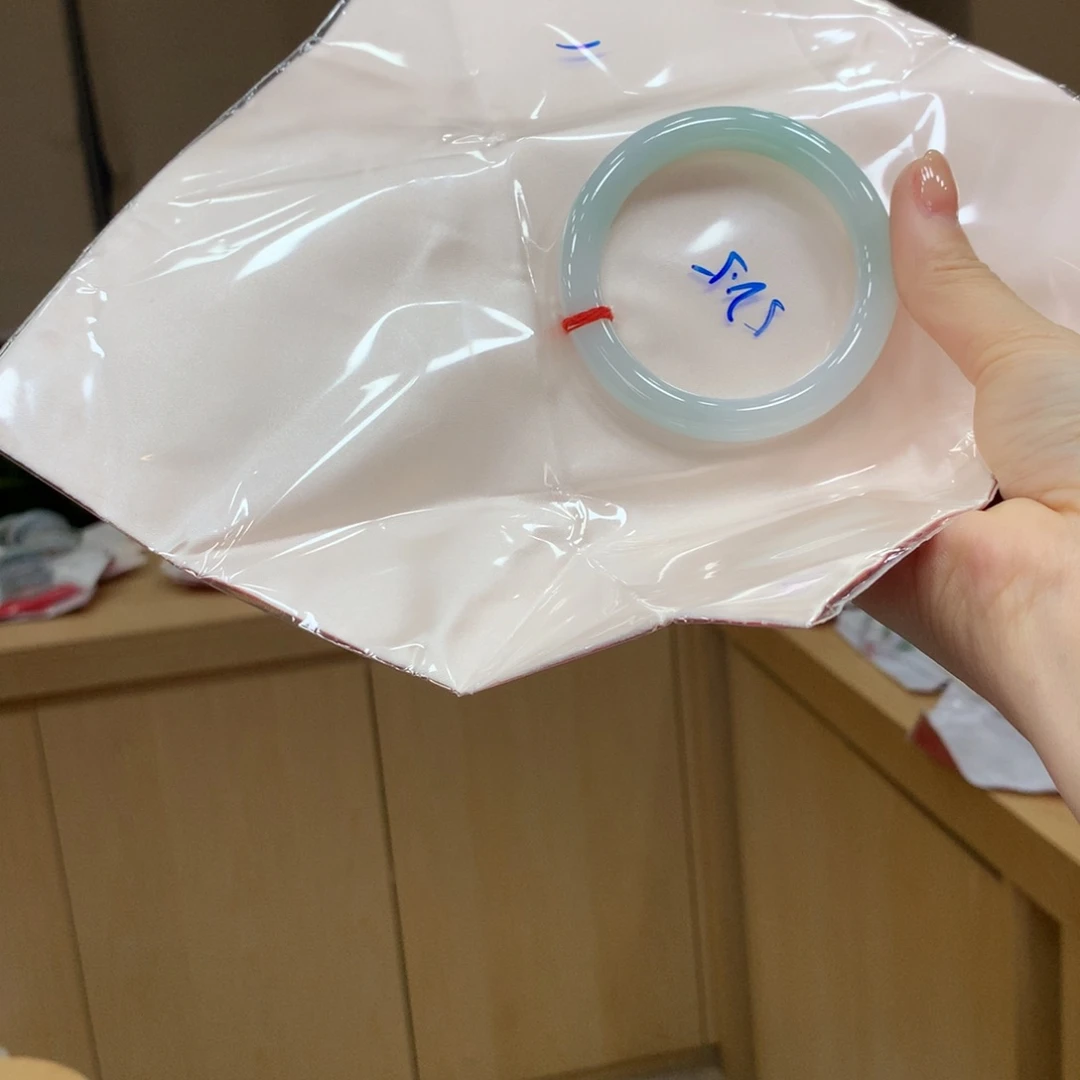 未镶嵌手镯翡翠不退不换